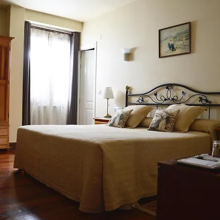 Alameda Hotel 2*